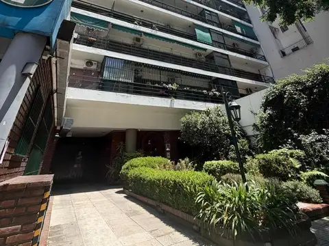 Venta Departamento 4 ambientes con dependencias - 2 balcones - frente - Congreso