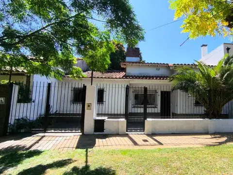 CASA 4 AMBIENTES C/JARDÍN + DEPARTAMENTO LOFT