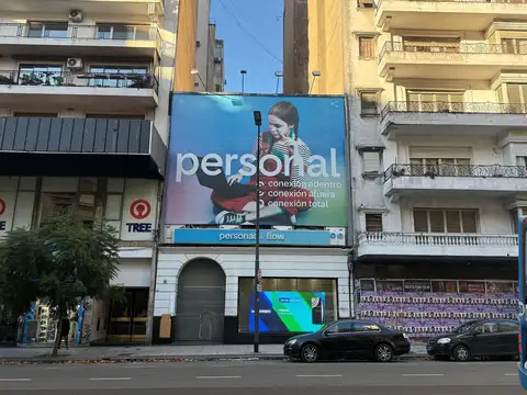 Local en  alquiler en Recoleta, 680m²,  apto varios destinos.