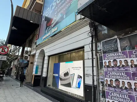 Av. Santa Fe  al 1600