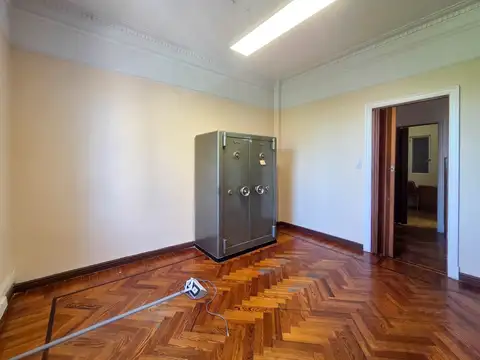 Oficina en Venta 50 años