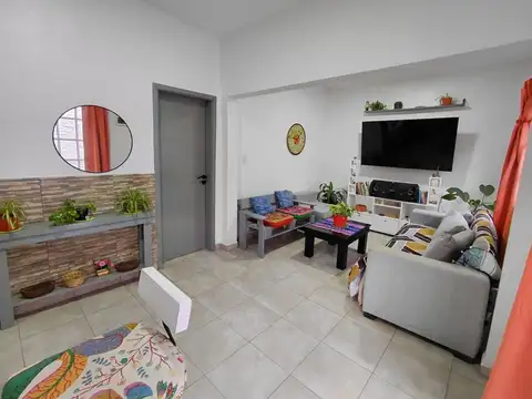 VENTA PH AL FRENTE MONOAMBIENTE MORON SUR