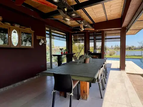 Casa en Alquiler PUERTO ROLDAN - Vistas al Lago
