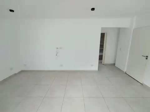 Sarmiento 1400, Piso 2º