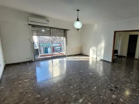 Departamento en Alquiler de 4 ambientes