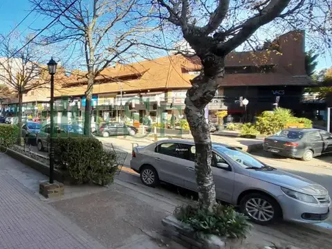 LOCAL COMERCIAL N° 2