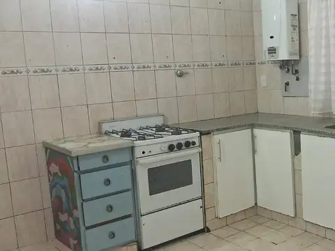 PH en Planta en Planta y 1º Piso Al Frente Totalmente Independiente, sin expensas