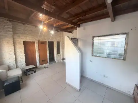 Depto Tipo Casa en Alquiler de Monoambiente