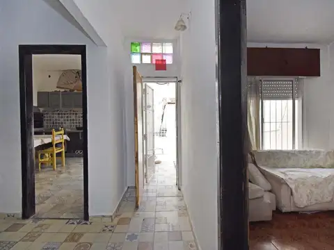 Casa 5 ambientes con 2 baños