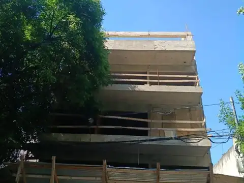 Departamento 3 ambientes en venta con Terraza Balcón y Parrilla