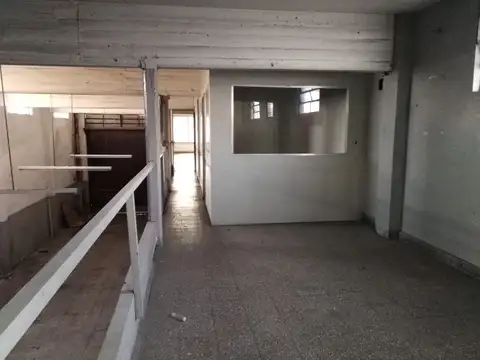 Galpon en Venta 26  mts Fondo