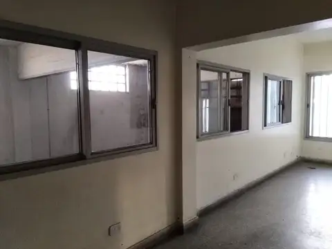 Galpon en Venta 8,66  mts Frente