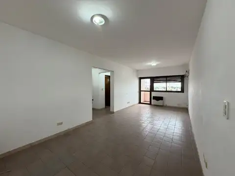 Depto de dos habitaciones y cochera en alquiler
