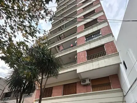 Gobernador Irigoyen 300, Piso 5°