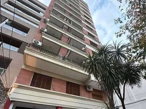 Departamento 2 Amb. C/cochera - Lanús Oeste.