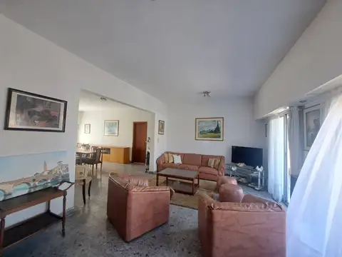 Casa en Venta en Quilmes, USD 190.000