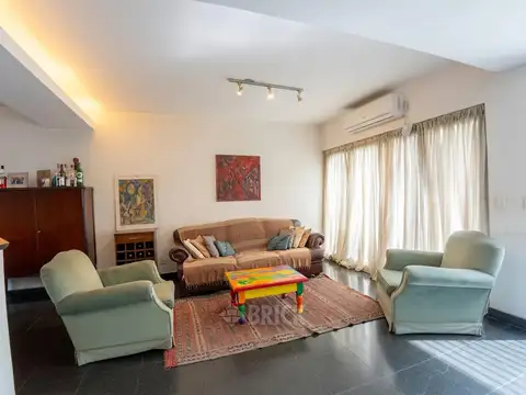 Casa 5 ambientes con 5 baños