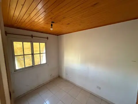 Casa en Alsina y San Martín - Winifreda