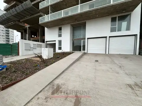 Avenida Juan Domingo Perón monte 100