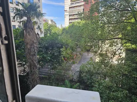Venta Departamento de Categoría 4 Ambientes con Dependencia en Retiro | Amplia Planta