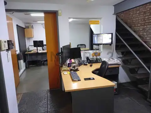 VENTA DE OFICINAS MAS GALPON Y LOCAL EN VILLA URQUIZA