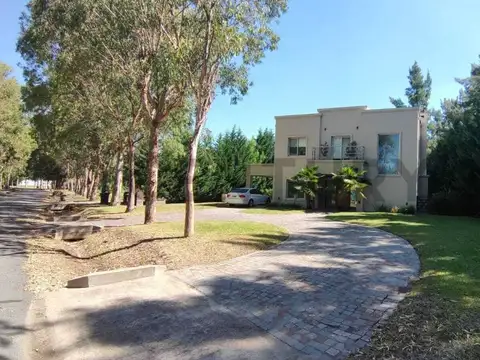 Casas en alquiler en Miralagos, 3 dormitorios
