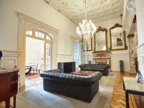 Casa 8 ambientes con 3 baños