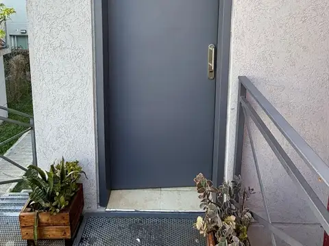 Cornelio Saavedra 300