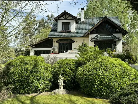 Venta casa en doble terreno de 2350m2 ! OPORTUNIDAD
