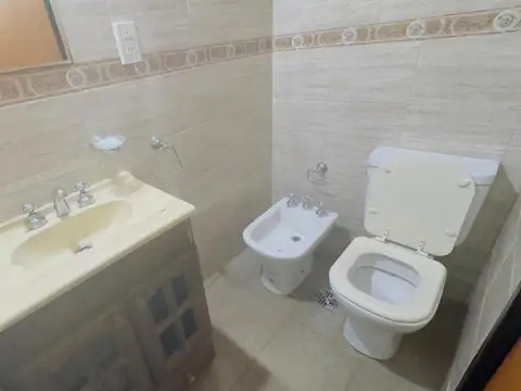 casa tipo ph en planta baja disponible en alquiler