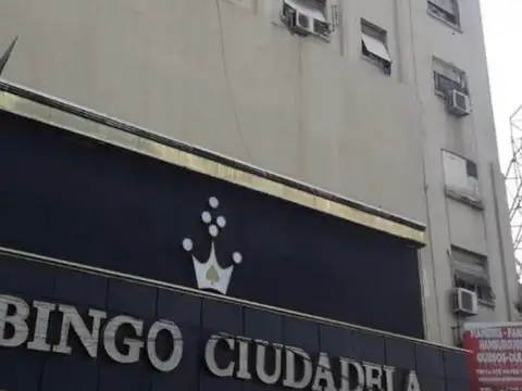 Av.gral Paz 63 , Piso 6º