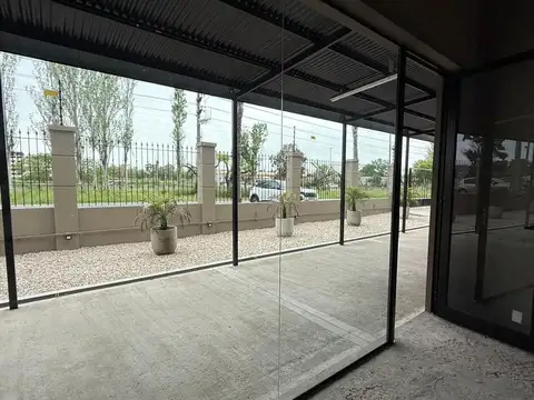 Local en Alquiler en Guillermo E Hudson, USD 1.000