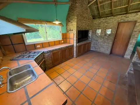 Venta Terreno con Quincho y Pileta - Barrio Chacras de Martin Fierro