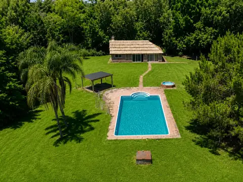 Venta Terreno con Quincho y Pileta - Barrio Chacras de Martin Fierro