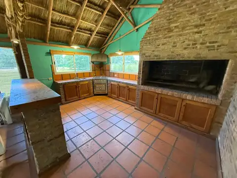 Venta Terreno con Quincho y Pileta - Barrio Chacras de Martin Fierro