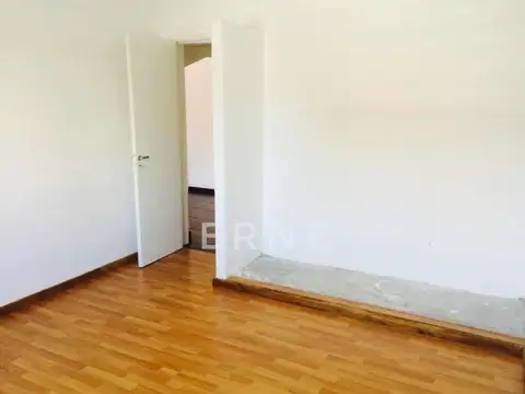 Cochera en Venta con acceso Ascensor
