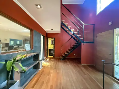 Casa en Venta en Maquinista Savio, USD 220.000