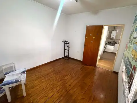 PH 3 AMBIENTES CON TERRAZA PROPIA 1 PISO POR ESCALERA.