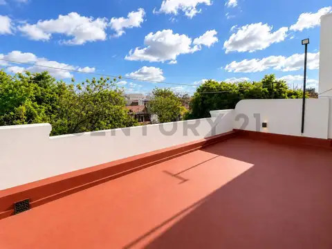 Avenida De Los Constituyentes 3600, Piso 1