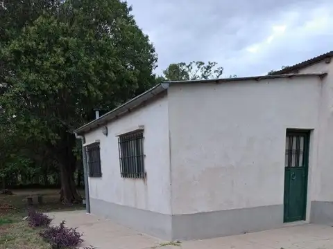 Casa 2 ambientes con 1 baño