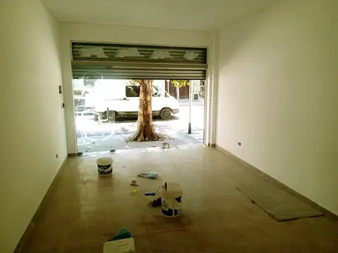 Local en Alquiler en Avellaneda, $ 800.000