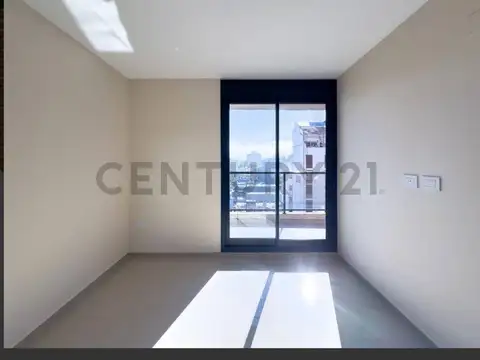 Ituzaingo 400, Piso 8