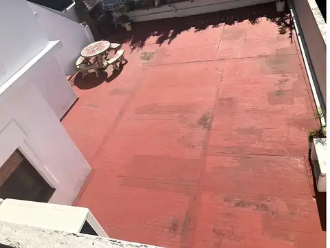 Primera Junta 300, Piso 1°