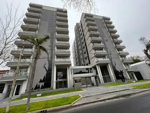 Lavalle 1000, Piso 1°