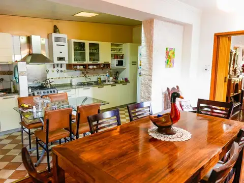 Casa con estilo único en calle Concordia, Paraná