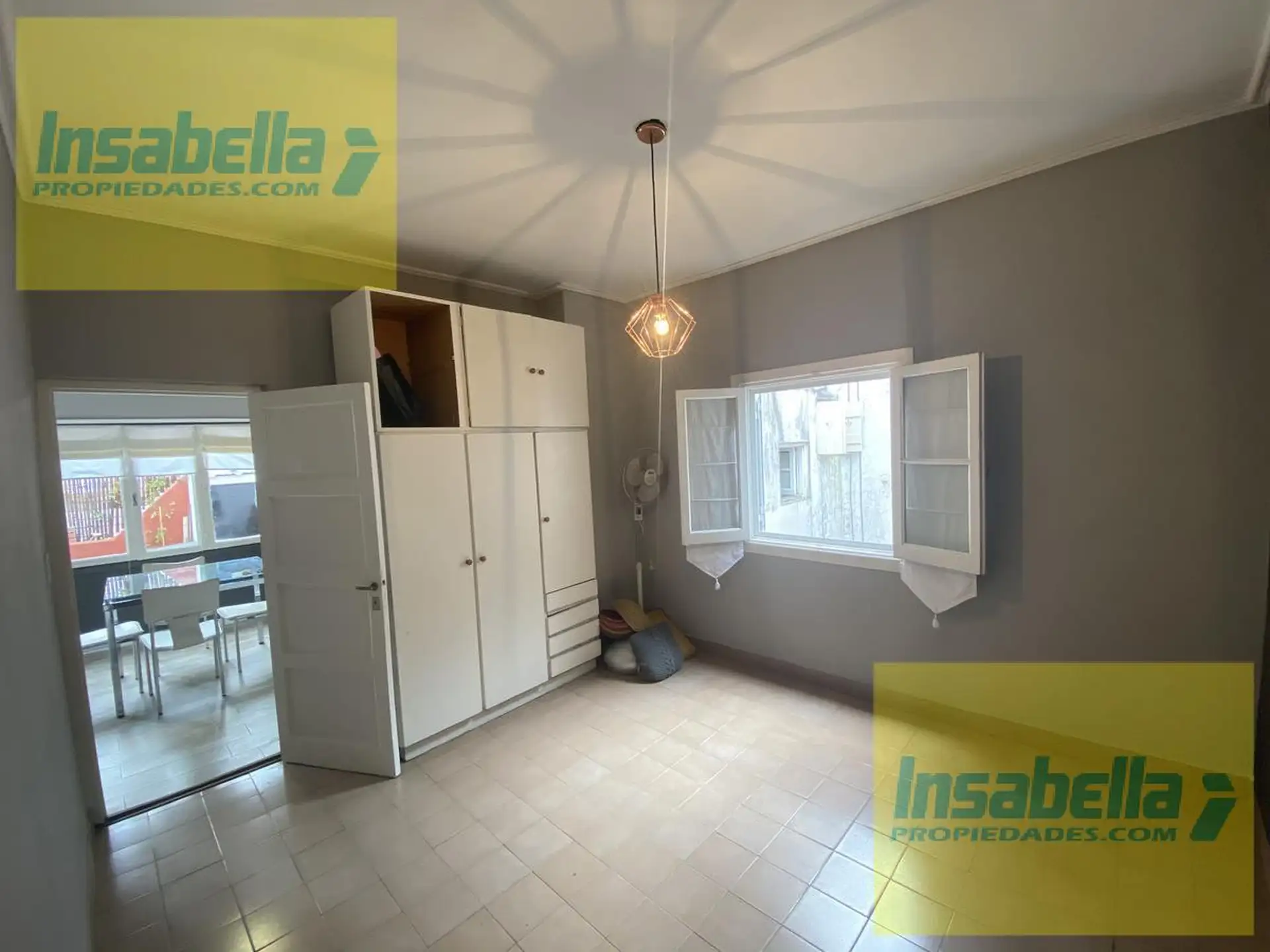 Departamento 3 amb, 60m² en primer piso por escalera