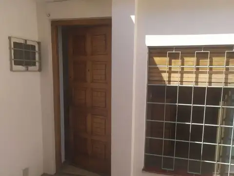 VENTA PH 3 AMBIENTES QUILMES PB SIN EXPENSAS PATIO