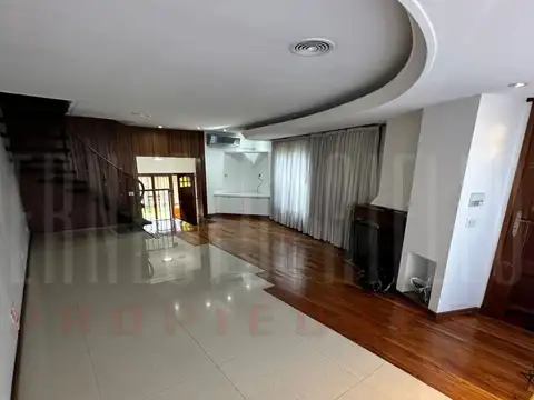 Casa 6 ambientes con 4 baños