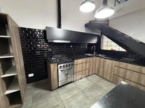 Depto Tipo Casa en Venta 5 años