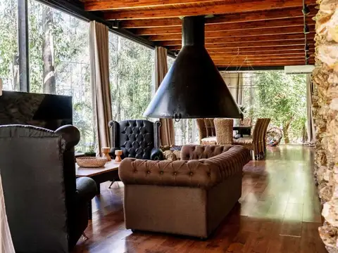 CASA DE DOS DORMITORIOS EN VENTA CAMPO TIMBO